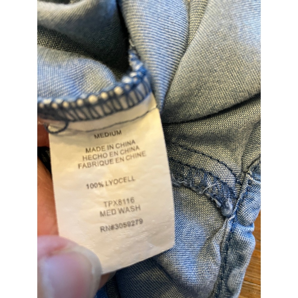 Thread & Supply Long‎ Sleeve Button Front Washed Denim Shirt Womens Size Medium - Picture 8 of 8